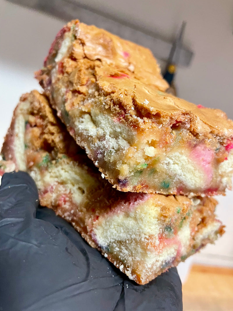 FROSTED SUGAR COOKIE BLONDIE