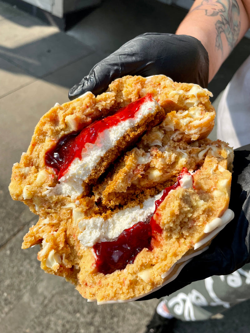 MEGA MONSTER PHOTO COOKIE