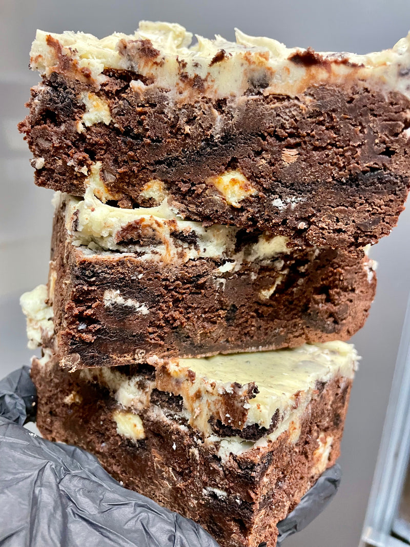 OREO CHEESECAKE BROWNIE