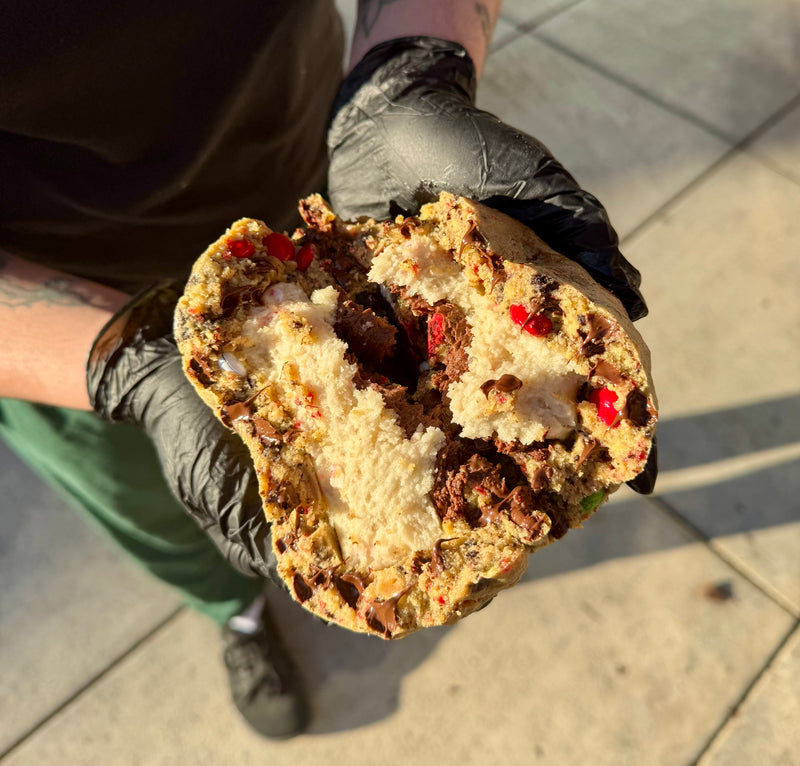 MEGA MONSTER PHOTO COOKIE