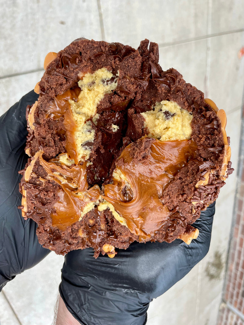 MEGA MONSTER PHOTO COOKIE
