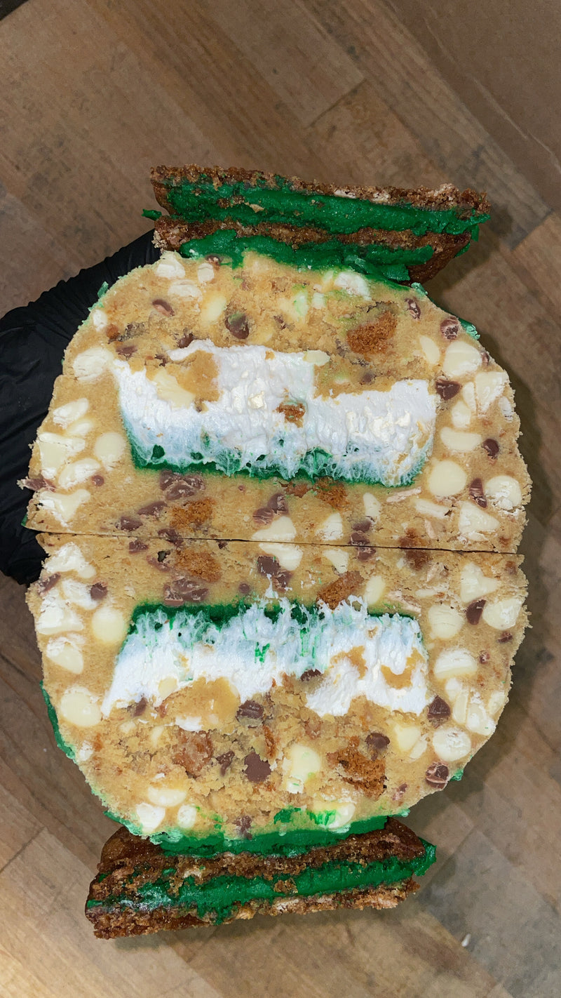 MEGA MONSTER PHOTO COOKIE